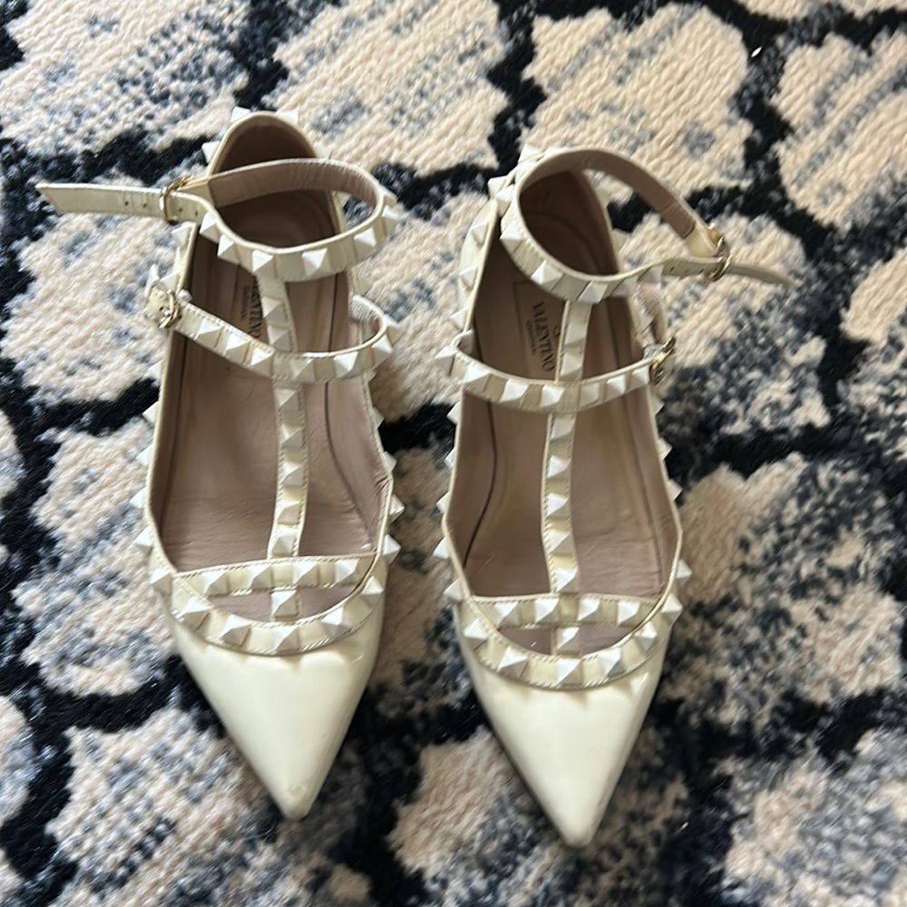 Valentino Rockstud Flats Size 35